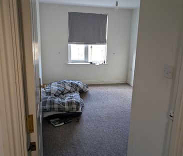 2 Bed Flat, Squires Court, BS3 - Photo 3