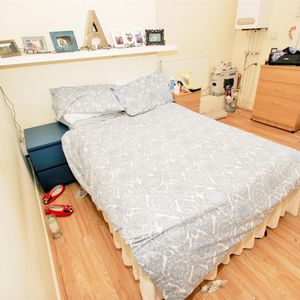 3 bedroom apartment to rent - Photo 2