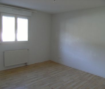 Location Appartement 3 pièces 74m² - Photo 5