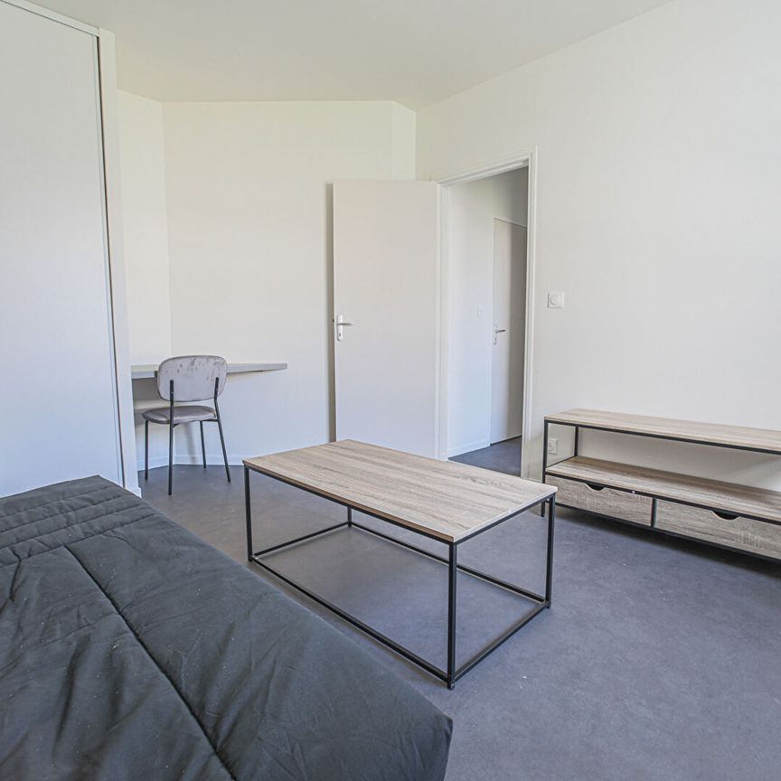 Location Appartement 1 pièce 19m² LE HAVRE 76600 - Photo 1