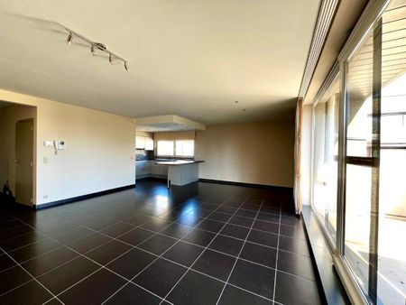 Ruim appartement (101m²) in centrum van Beringen - Foto 3