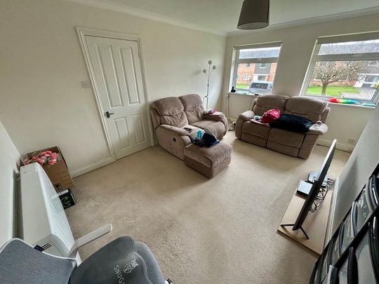 2 bedroom maisonette to rent - Photo 1