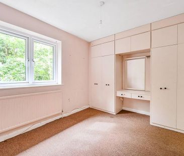 2 bedroom end of terrace house to rent - Photo 4