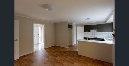 Spacious 4-Bedroom Brick Home – Walk to School, Shops & Surf - Photo 5