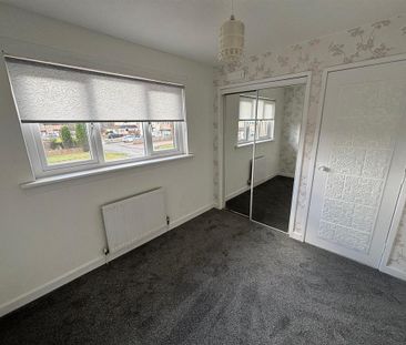 2 bedroom end of terrace house to rent - Photo 2