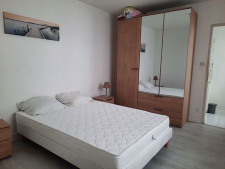 Location Appartement 2 pièces 40m² - Photo 3