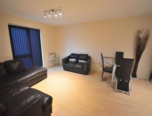 2 Bedroom Apartment To Let - Photo 1