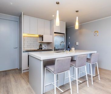 Furnished Two Bedrooms & Two Bathrooms - Photo 4