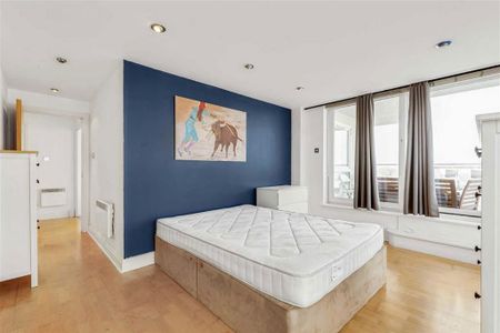 3 bedroom flat to rent - Photo 3