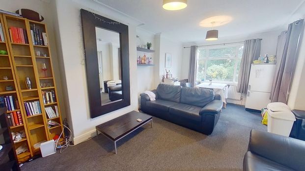 5 bedroom semi-detached house to rent - Photo 1