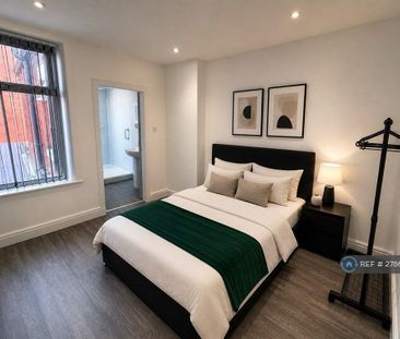 1 bedroom in a house share to rent - Photo 2
