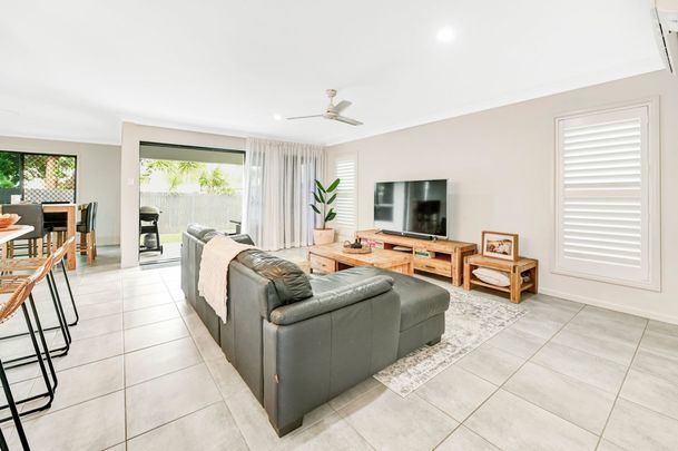 Spacious 3 Bedroom Home - Photo 1