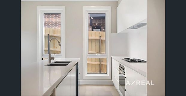 Family Comfort Meets Prime Balwyn North Location - Photo 1