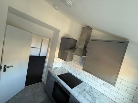 2 bedroom flat to rent - Photo 4