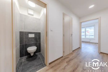 Pronájem bytu 2+kk 59 m - Fotografie 2