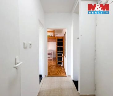Pronájem bytu 1+1 se zahradou v Benešově nad Ploučnicí - Фото 4