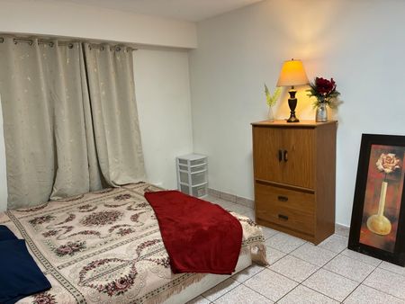 For Lease - 56 Garthdale Court, Toronto, Ontario - Photo 2