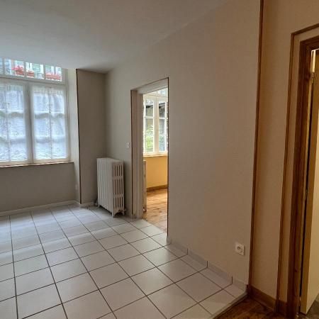 Location Appartement 1 pièce 40m² CLERMONT FERRAND 63000 - Photo 1