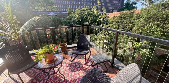 Haut de duplex 5 1/2 avec terrasse - Photo 2