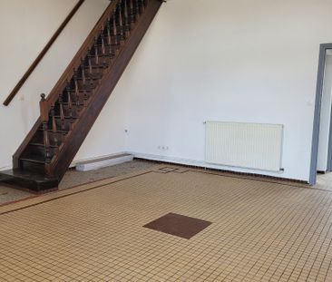 Location Appartement 4 pièces 97m² VIESLY 59271 - Photo 1