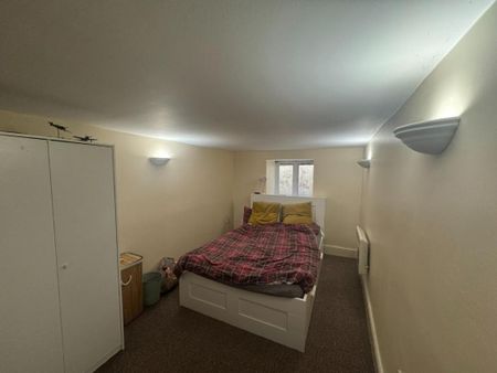 Front Street, Pontefract - Photo 4