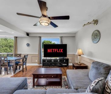 1060 ELGIN STREET - Photo 3