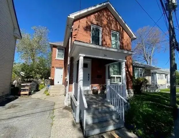 34 Main Street Unit 2, 2 bed, 1 bath | 34 Main Street, Kingston - Photo 1