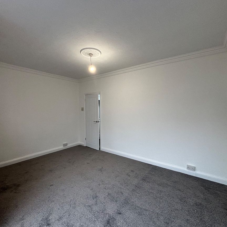 3 Bed Semi-Detached House, Sharrard Grove, S12 - Photo 1