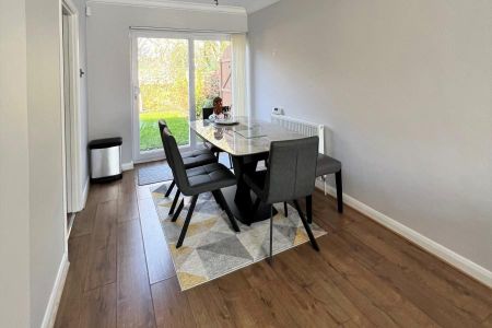 2 bedroom terraced house to rent - Photo 3