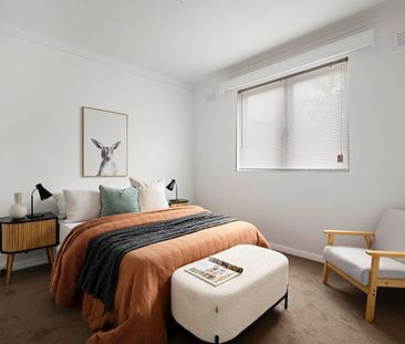 8/31 Leslie Road, Essendon VIC 3040 - Photo 6