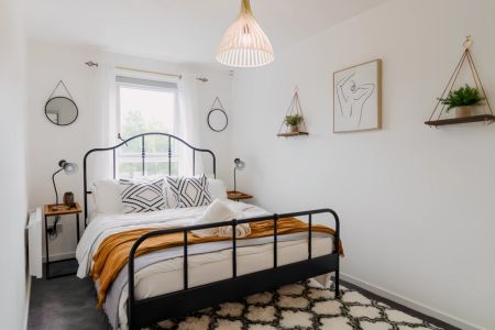 2 bedroom 2 bathroom - Photo 5