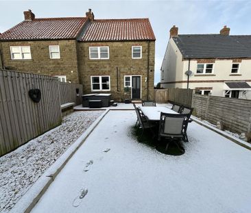 Old Peak Raven Hall Road, Peak Rav, Scarborough - Photo 4