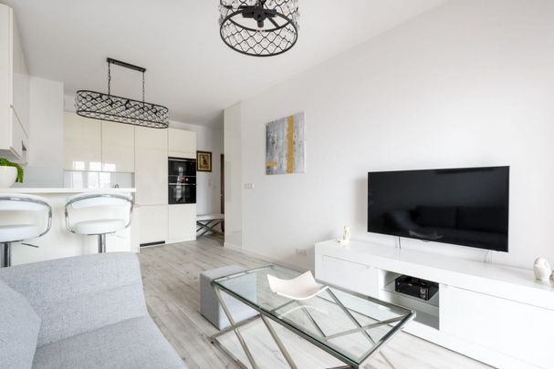 2 pokojowe, garaż, balkon, cisza, nowoczesne! 41 m² - Фото 1