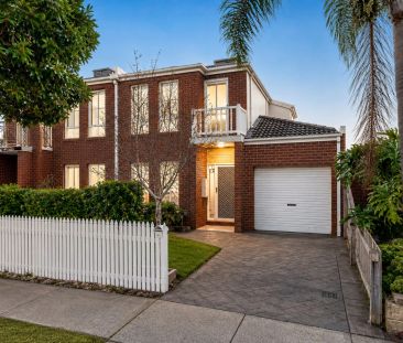 Low Maintenance Living In The Heart Of Aspendale - Photo 2