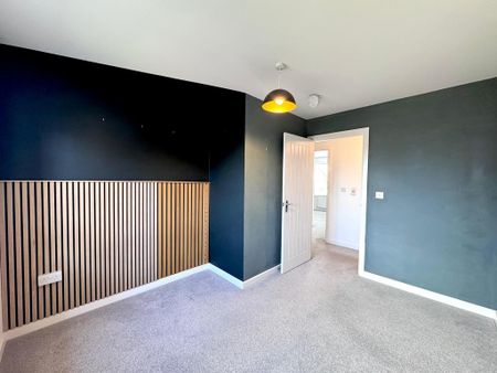 3 bedroom semi-detached house to rent - Photo 5