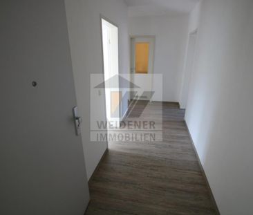 2 Raum DG-Wohnung mit Balkon und Blick ins Grüne. Bad mit Wanne! In... - Foto 5