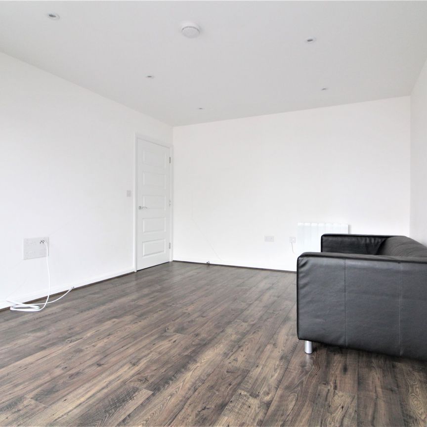 Stoke Road, Slough - Photo 1