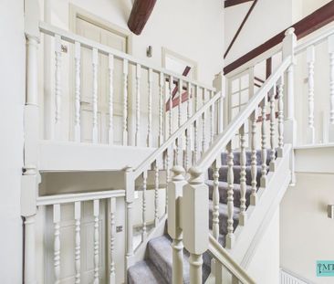 4 bedroom semi-detached house to rent - Photo 4