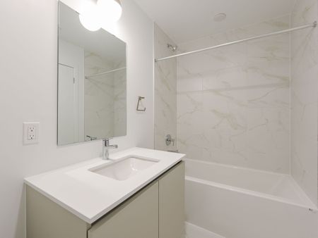 For Lease - 395 Dundas Street Unit# LPH22, Oakville, Ontario - Photo 2