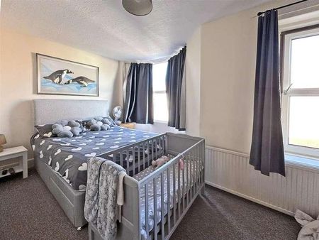 Carrington Terrace, Barnstaple, EX32 - Photo 4