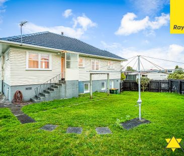 2 Taha Road, Te Atatu South - Photo 5