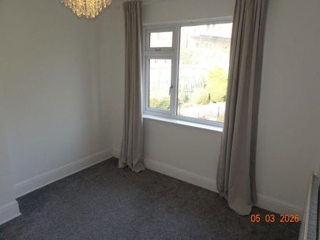3 bedroom semi-detached house to rent - Photo 2