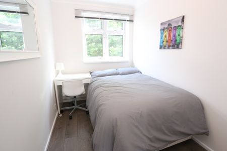 Morant Street – Room 4 - Photo 3