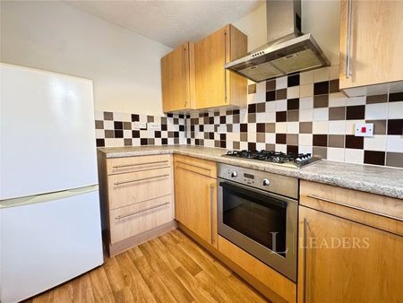 2 bedroom house to rent Stableford Close, Shepshed, Leicestershire, LE12 - Photo 4