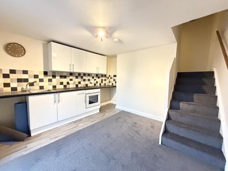 1 bedroom flat to rent - Photo 4