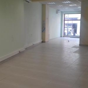 LOKAL PRZY DEPTAKU 5.200 PLN / m-c - Photo 3