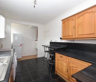 17, Ashby Terrace, Leeds, LS13 3AF - Photo 4