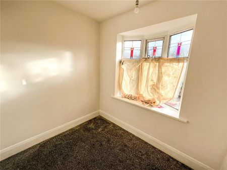 3 bedroom detached house to rent - Photo 5