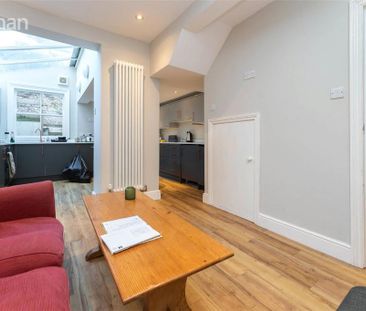 3 bedroom terraced house to rent - Photo 2