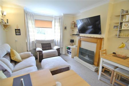 Kings Stanley, Stonehouse, Gloucestershire, GL10 - Photo 3